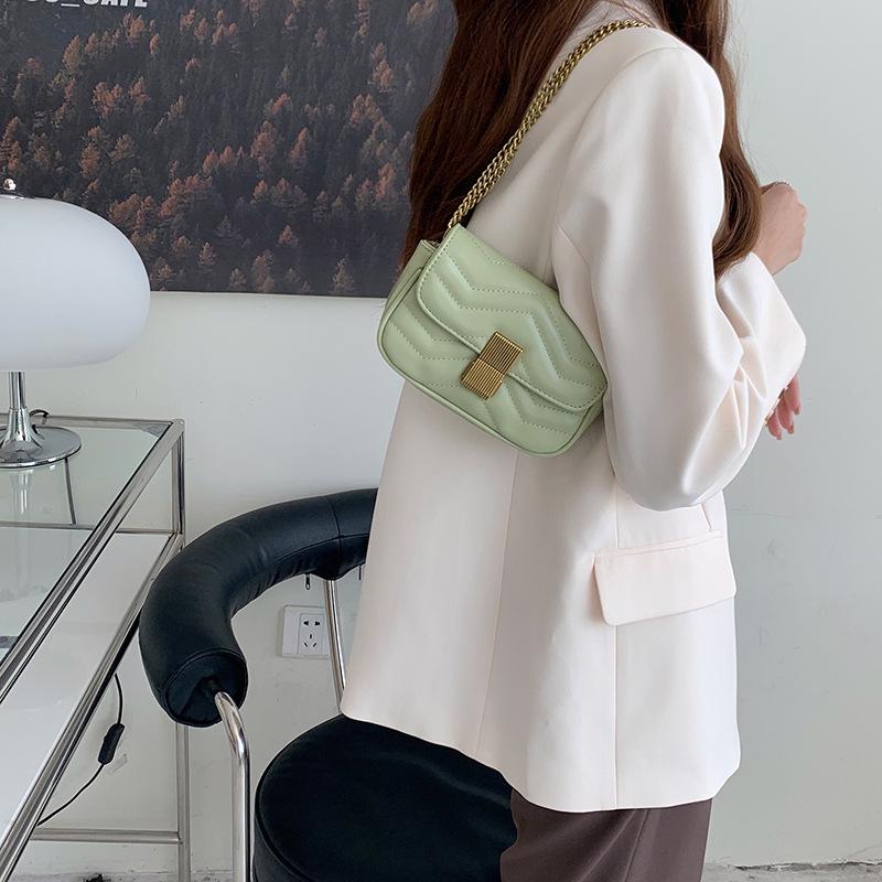 Rhombus Shoulder Bag New Summer Messenger Bag Niche Design Chain Small Square Bag Women's Underarm Bag