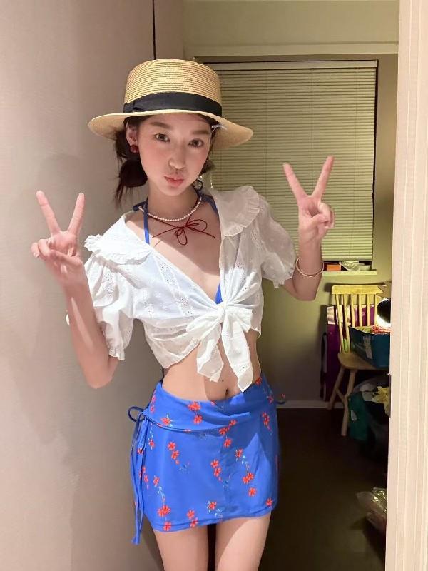 Conservative Four-Piece Sun Protection Long Sleeve Skirt Bikini - French Style