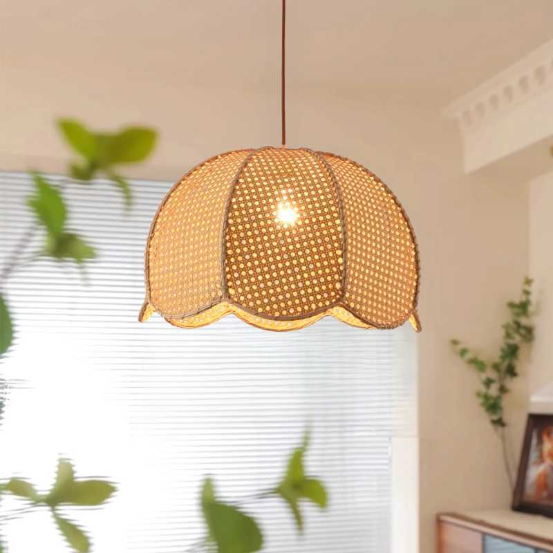 Southeast Asian restaurant rattan chandelier, Japanese living room and bedroom lamps, retro wabi-sabi tea room rattan woven lamp