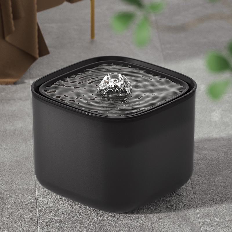 Smart Pet Fountain Automatic Water Filter Large Capacity for Cats Dogs Quiet Pump 2L/3L