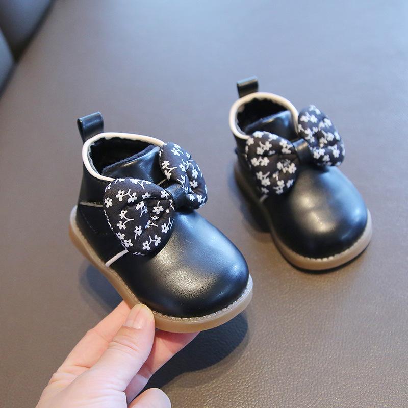 Kleines Mädchen Babylaufschuhe Weichsohlige Prinzessin Baumwollschuh Plüschisolierung Babyschuhe Schmetterlingsschleife Baby Mädchen Lederschuh