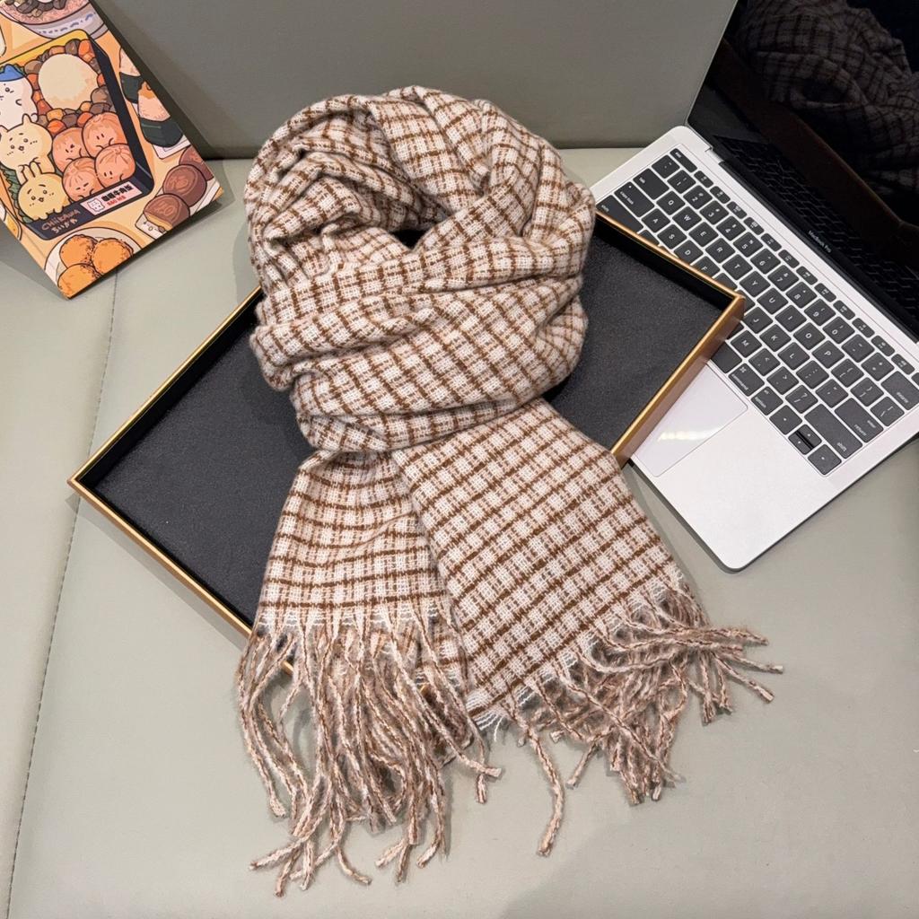 Winter retro plaid scarf women's new thickened imitation cashmere fashion versatile Korean high-end warm scarf women