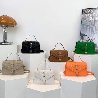 Niche Shoulder Bag Fashionable Casual and Beautiful Personality Summer Korean Version Retro Commuter Crossbody Small Square Bag Women