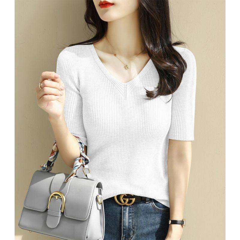 

Classy Gray V-neck Inner Wear Knitting Shoulder Bottoming Shirt White L