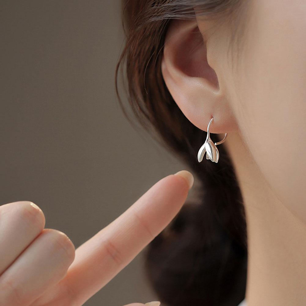 Copper Material Minimalist Magnolia Flower Stud Earrings Light Luxury Jewelry Daily Wear Accessories for Women