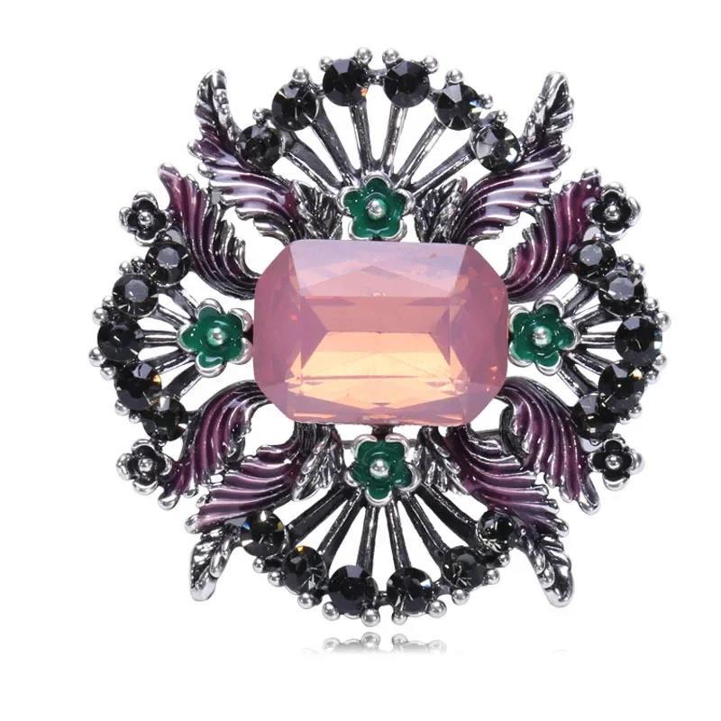 Elegant Vintage Hollow Crystal Geometric Brooch Light Luxury Oil Drop Badge Unisex Set Party