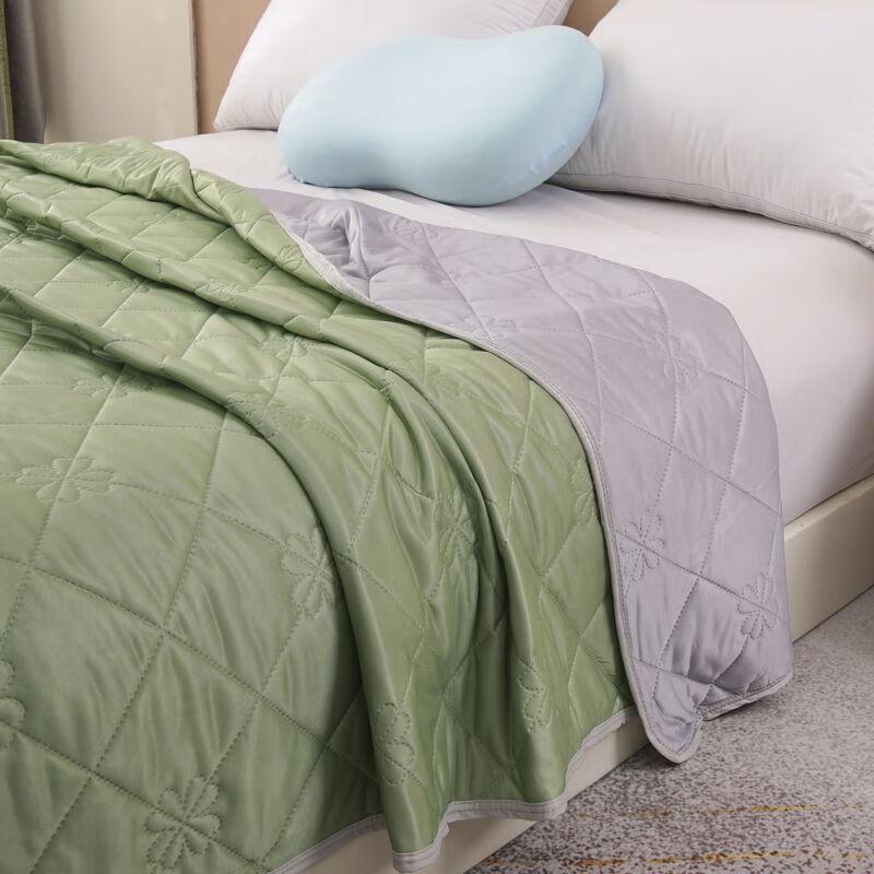 PLOVER Cooling Silk Summer Quilt