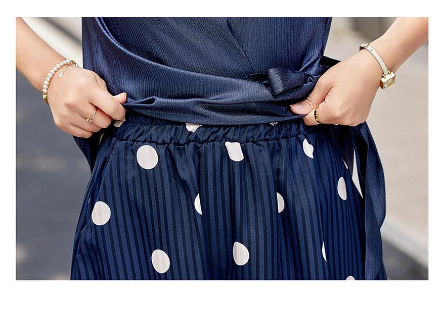 2026 Summer Fashion: Chic, Age-Reducing Two-Piece Set for Middle-Aged Women – Stylish Chiffon Blouse for 50+