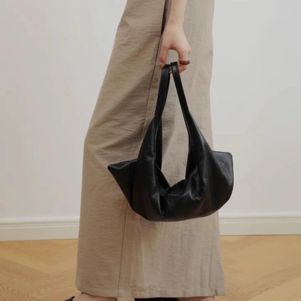 

Soft Leather Croissant Crossbody Bag Vintage Oil Wax Leather Handbag Streetwear чорний