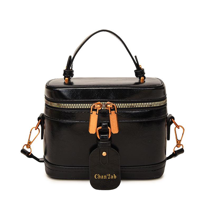 High-end Hand Held Small Square Bag, Fashionable and Casual Shoulder Bag, Niche Cross-body Box Bag