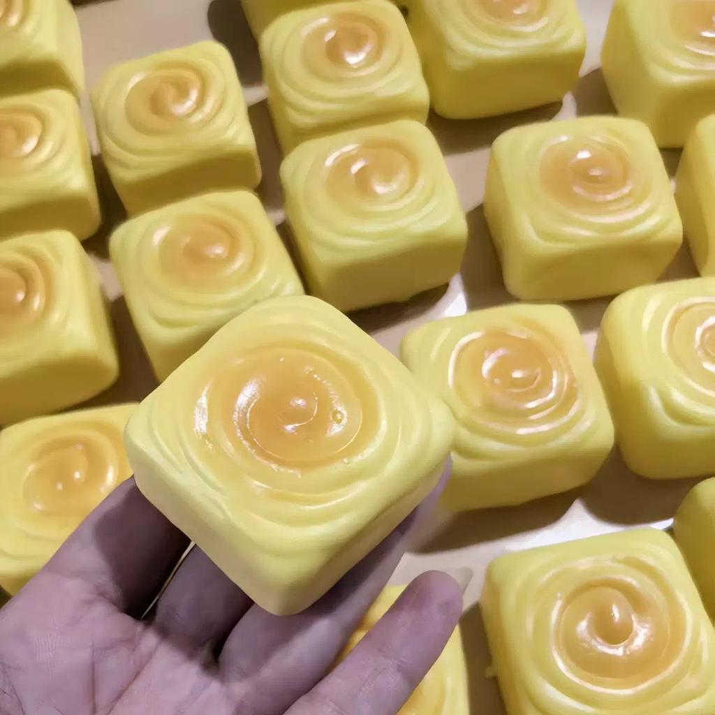 Superweicher Hachimi Butter Stick mit langsamer Rückfederung, Dekompressions-Quetschspielzeug