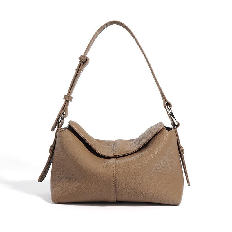 New first-layer cowhide commuter shoulder pillow bag, niche leather crossbody high-end large-capacity handbag for women