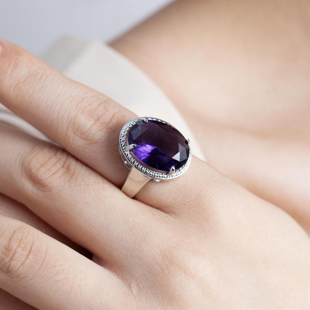 Elegant Egg-Shaped Women's Ring with Imitation Amethyst Cubic Zirconia