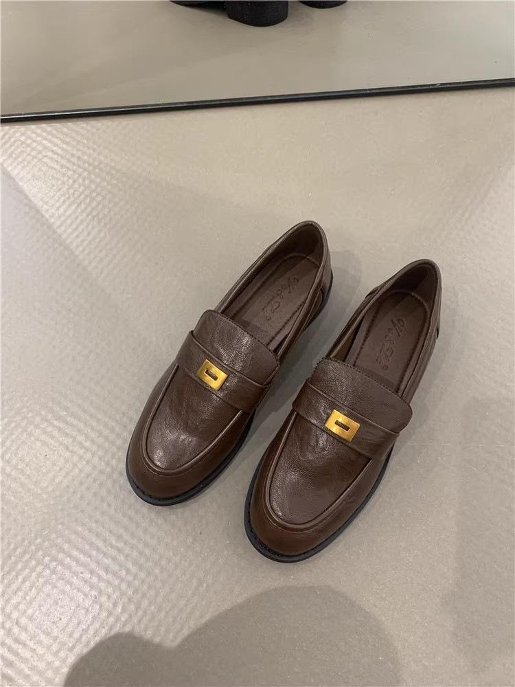 

Черные кожаные туфли женские в британском стиле, весна-осень, новые ретро туфли с круглым носком в студенческом стиле, на толстом каблуке, с одной педалью 39 темно-коричневого