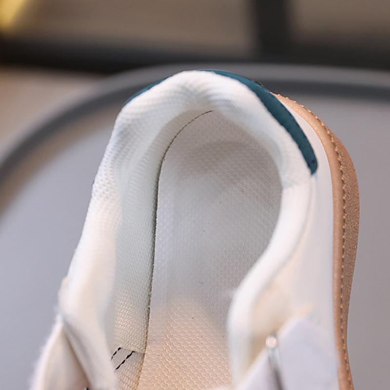 New Spring and Autumn Solid Soft Bottom College Style Sports Casual Sneakers for Boys and Girls