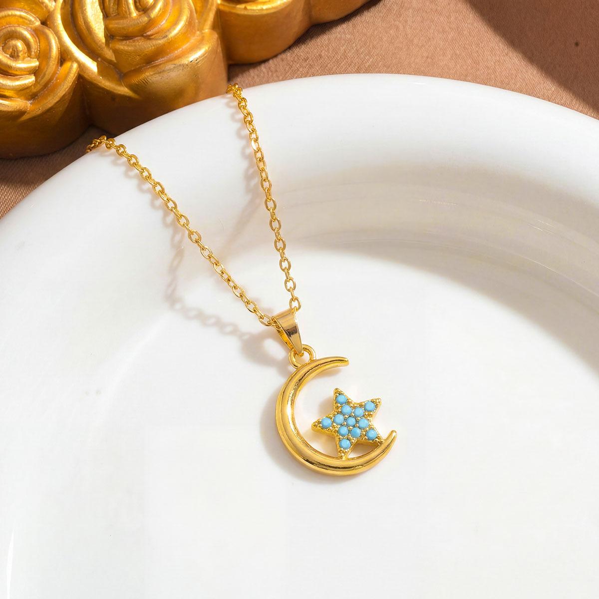 Retro Design Necklace Featuring The Moon and The Sun. Small and Unique Design Accessory for Women. Star and Moon Themed Necklace. XL1864