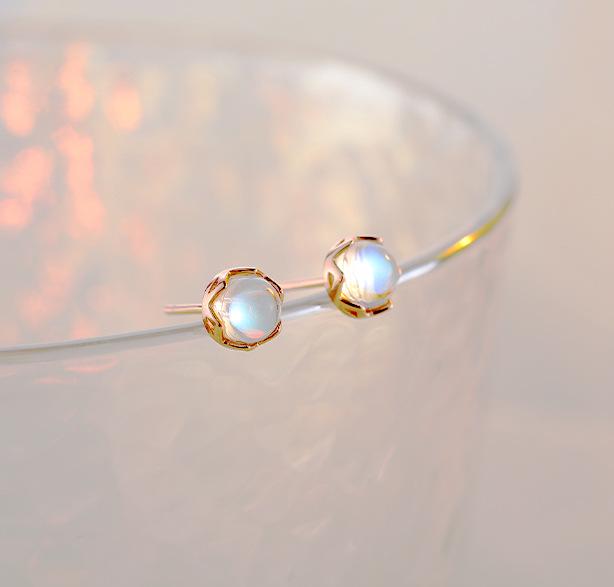 Kolczyki sztyfty Aurora S925 ze srebra próby 925 dla kobiet – Elegancki styl chłodny, niszowy design, modne dodatki