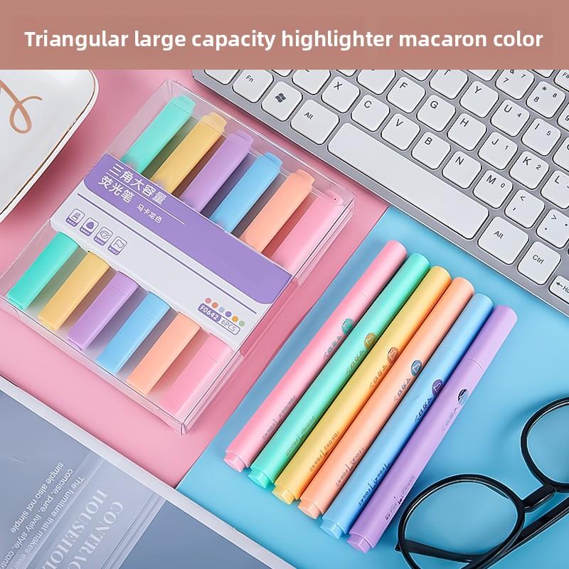 Highlighting Pen with Distinct Markings, Single-ended Triangular Shaft, Multi-color Soft Tip, for Marking in Notebooks and Handbooks.