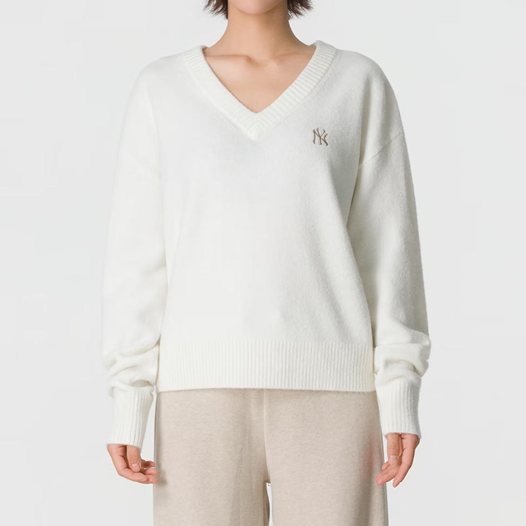 MLB New York Yankees FW/AW26 Solid Color Small Logo V-Neck Casual Sweater Women sweater 3FKPB0464-50CRS