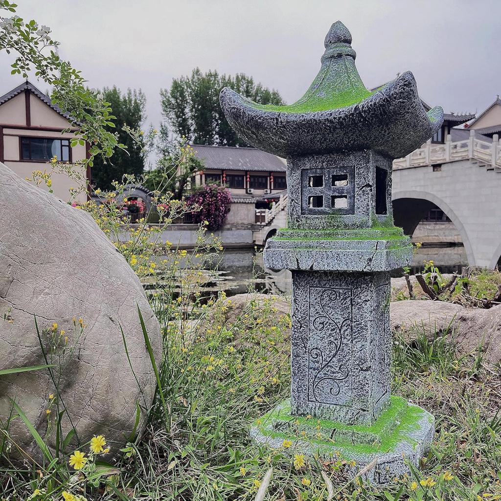 Japanese Pagoda Solar LED Light, Moss-Covered Mini Tower Lantern, Outdoor Garden Decoration, 31.5' High