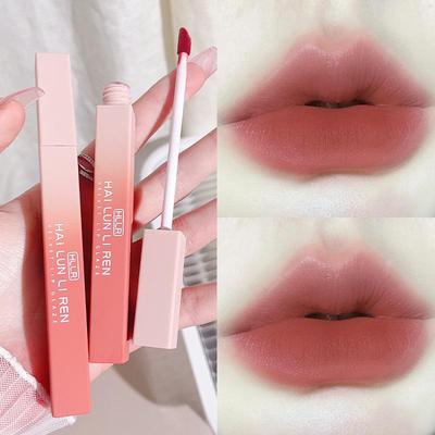 Velvet Mist Cloud Lip Glaze: Long-Lasting, Highly Pigmented Matte Lipstick with Natural Whitening, Fade-Resistant Finish.