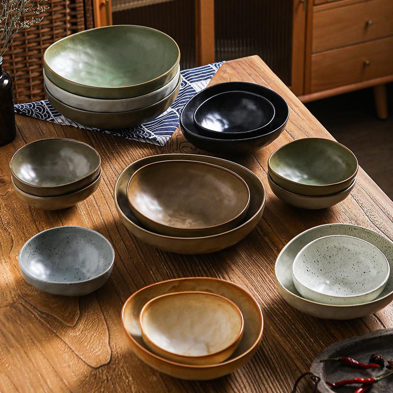 Japanisches Retro-Keramikgeschirr: Grobes Steingut Dessert-, Suppen- und Pastateller für Restaurants oder Hotels