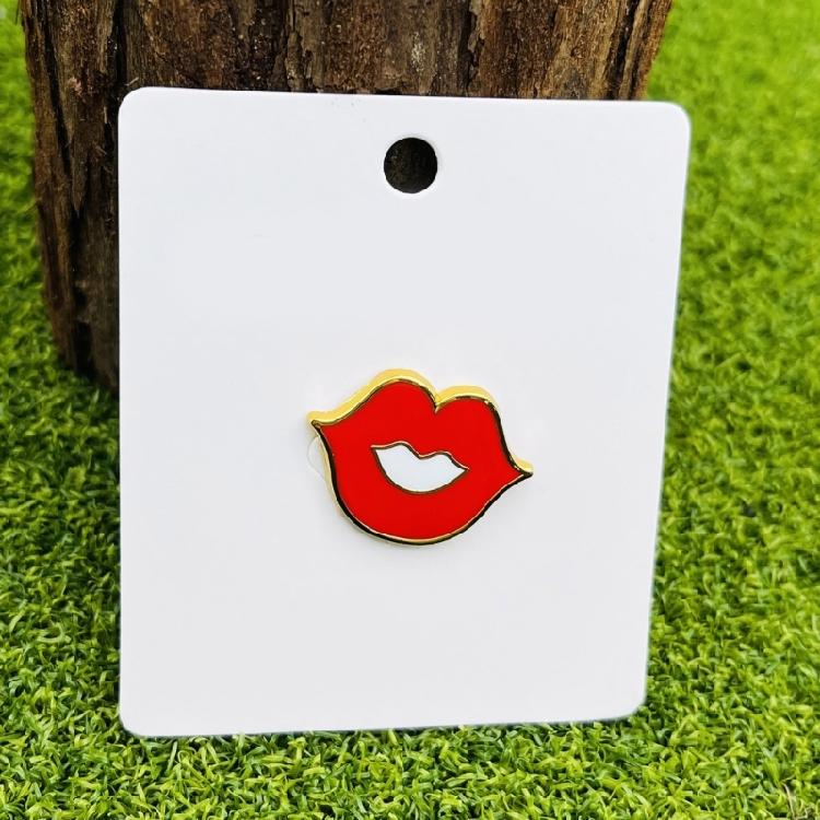 Fashion Enamel Pin Mouth Shaped Brooch Elegant Jackets Bag Backpack Badge Eye Catching Accessory for Trendsetters