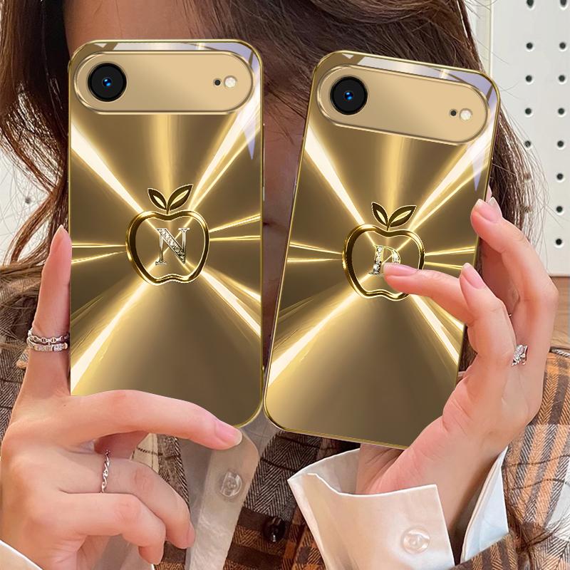 The golden letter "D" For IPhone 17Pro Max 16 17 Pro 15 Pro 14 13 Plus 12 Mini 11Pro Max XR 16E 17 Air Golden glass phone case