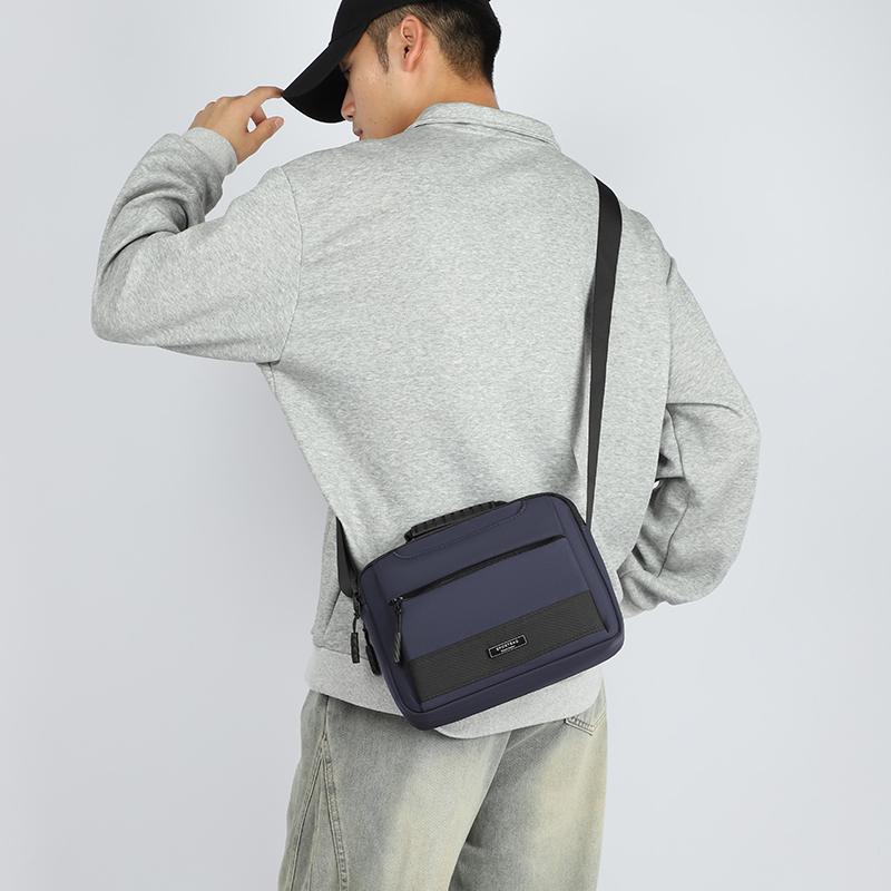 Durable Crossbody Bag Men's Large Capacity Water-Repellent Shoulder Bag Commuter Business Handbag