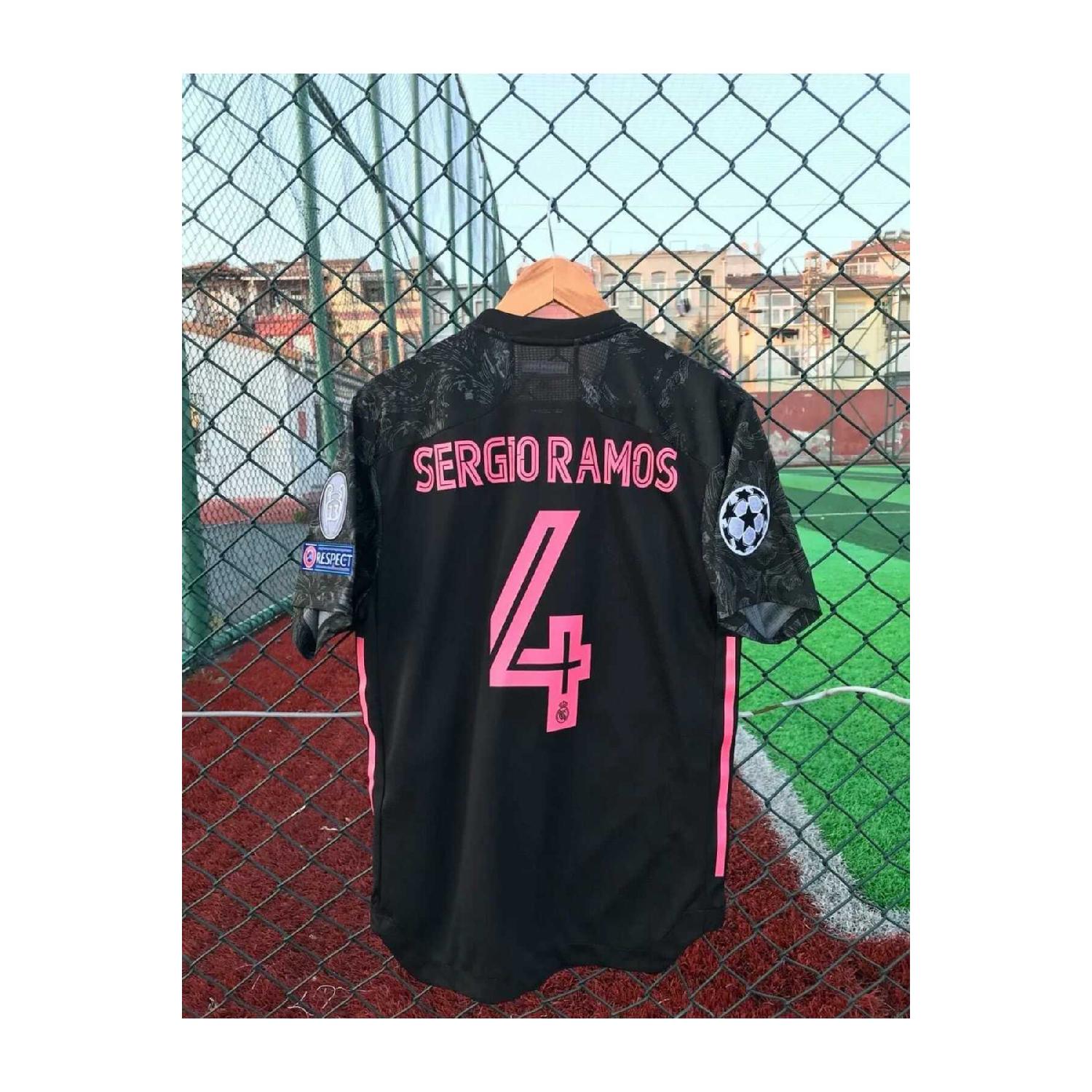 

Реал Мадрид 2020/21 Серхио Рамос, выездная майка