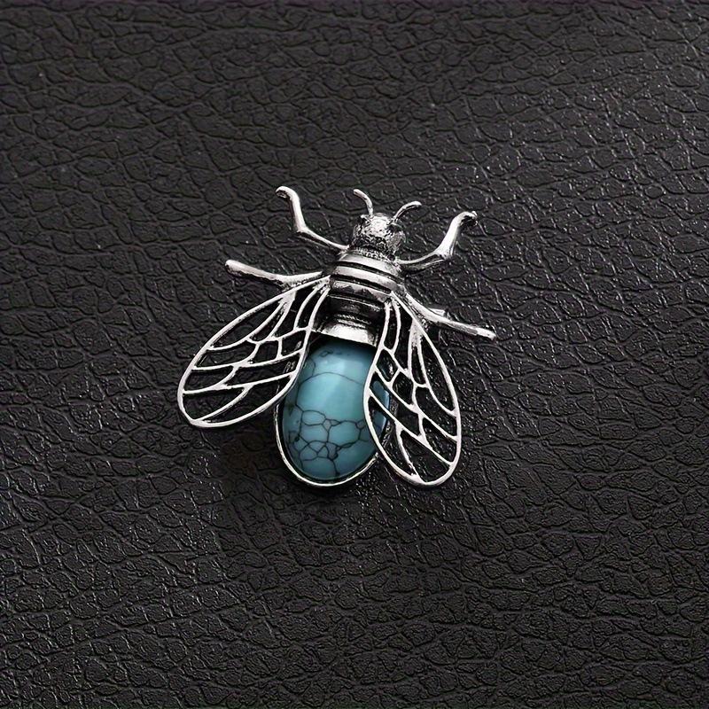 Брошь-подвеска  Пчела  из натурального камня, кристалла, агата, с инкрустацией из сплава и драгоценных камней