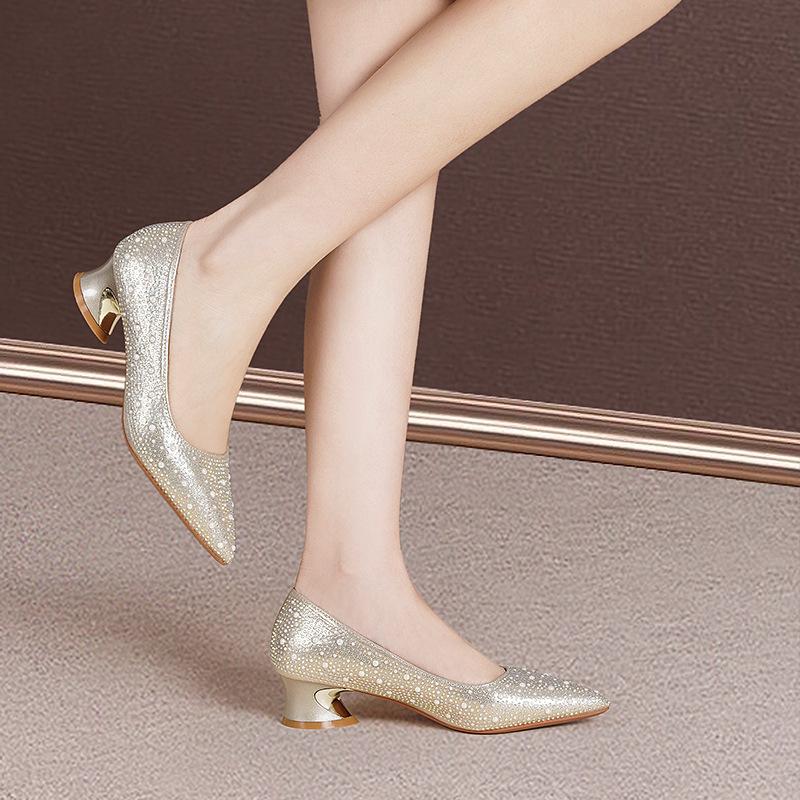 Autumn new rhinestone thick heel single shoes women's 2025 versatile pointed comfortable middle heel women's shoes Xi mother-in-law wedding shoes