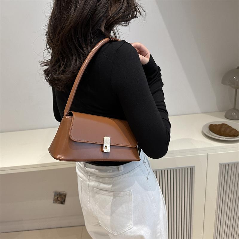 New Retro Small Square Bag Simple Bag for Women Summer Trend Korean Version Underarm Bag Casual and Fashionable Shoulder Bag