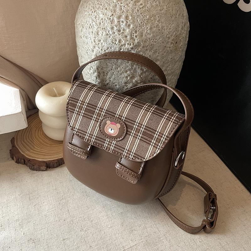 Nischen-Kontrastfarben-Tasche Damen neue Herbst-Retro-vielseitige Umhängetasche exquisite Satteltasche