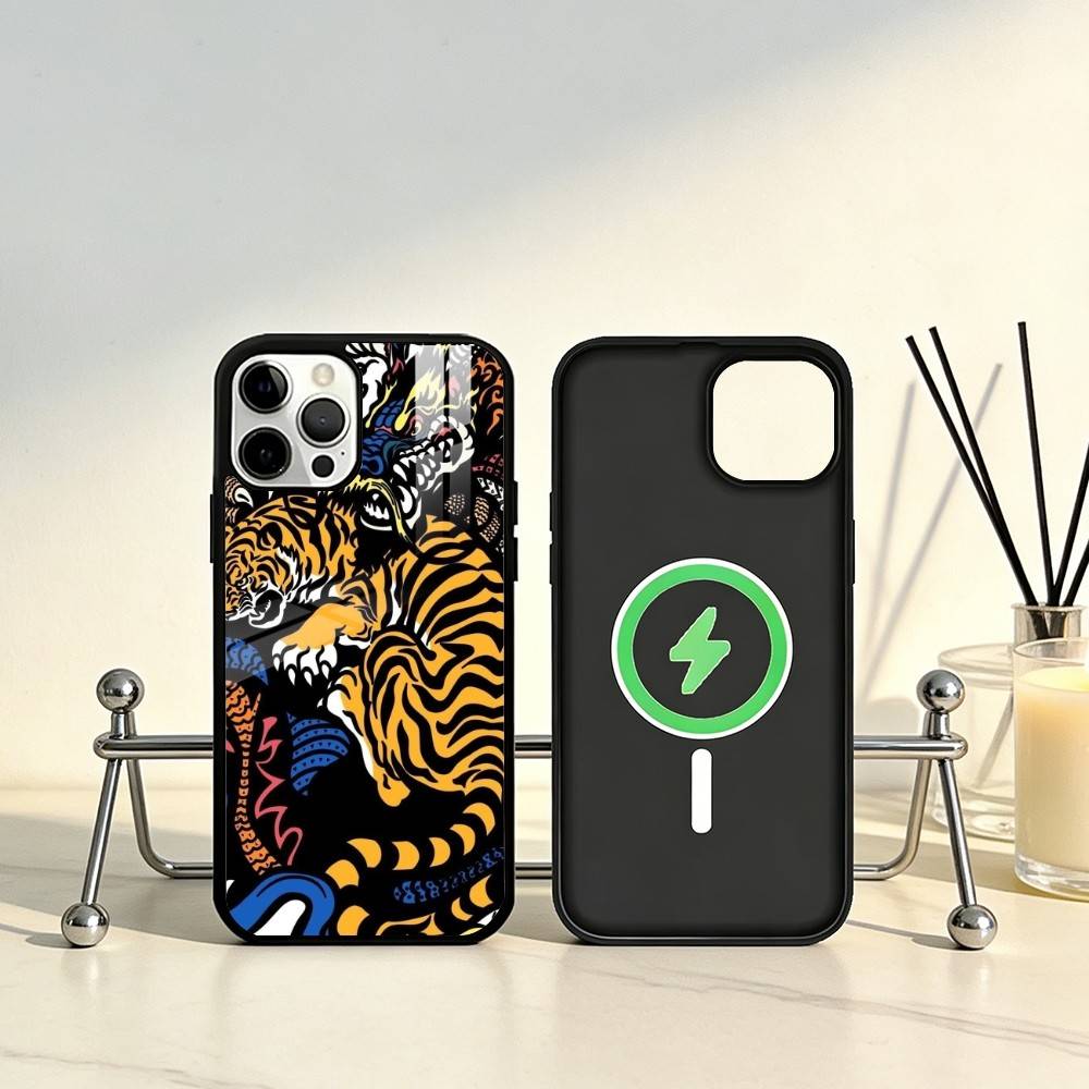 J-Japanese Ukiyo-e Tiger Phone Case For iPhone17,16,15,14,13,12,11 Plus,Pro Max Magnetic For Magsafe Wireless Charging