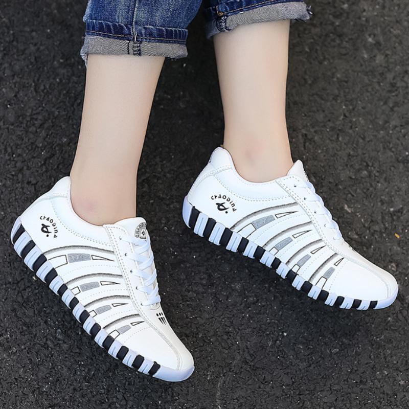 

Весенняя женская обувь, повседневные спортивные туфли на плоской подошве с неглубоким ртом и круглым носком на плоской подошве с повязками и повязками 41 белый