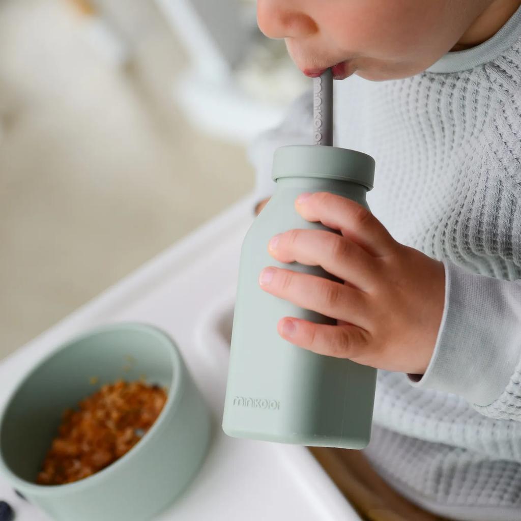 Silicone Children's Water Bottle Cup with Straw and Lid 200 ml 6m+ Green