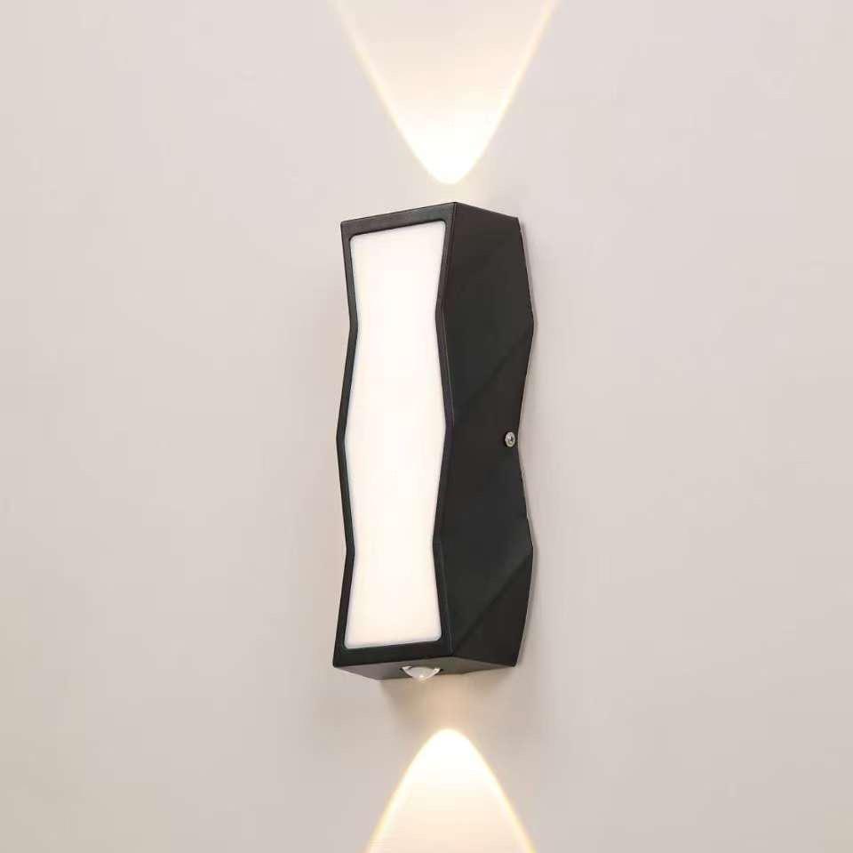 Retro Waterproof Outdoor Wall Lamp for Corridor, Balcony, or Courtyard