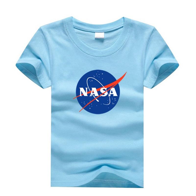 Klasické dětské tričko s motivem astronauta NASA a stylovým kulatým výstřihem