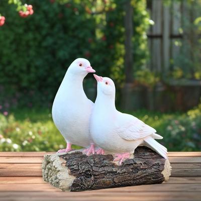 Two White Pigeon Standing On Tree Stump Statue Decoration Garden Bird Ornaments for Living Room Outdoor Gift Restaurant Backyard