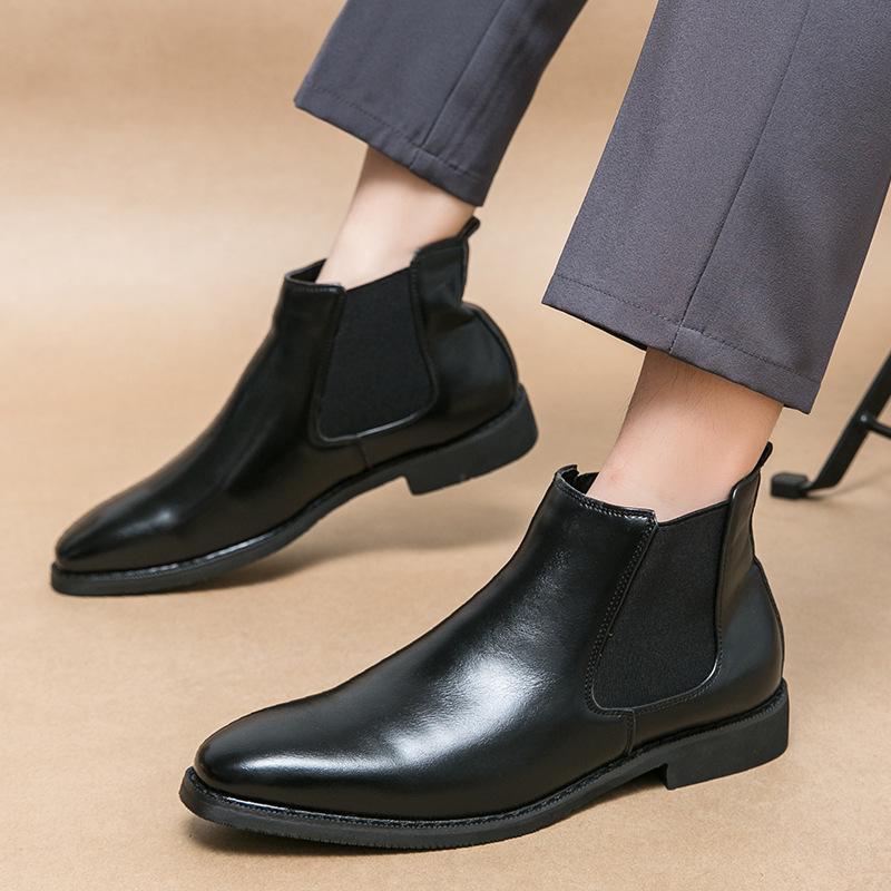 Neue Herren Chelsea Boots Britische Herrenschuhe Politurfarbe modische Retro Herren Übergröße Kurzstiefel Stiefeletten