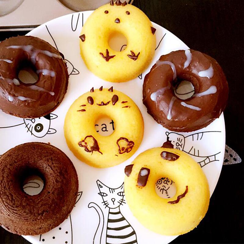 Yangchen Non-Stick 6-Cavity Round Donut and Bread Mold