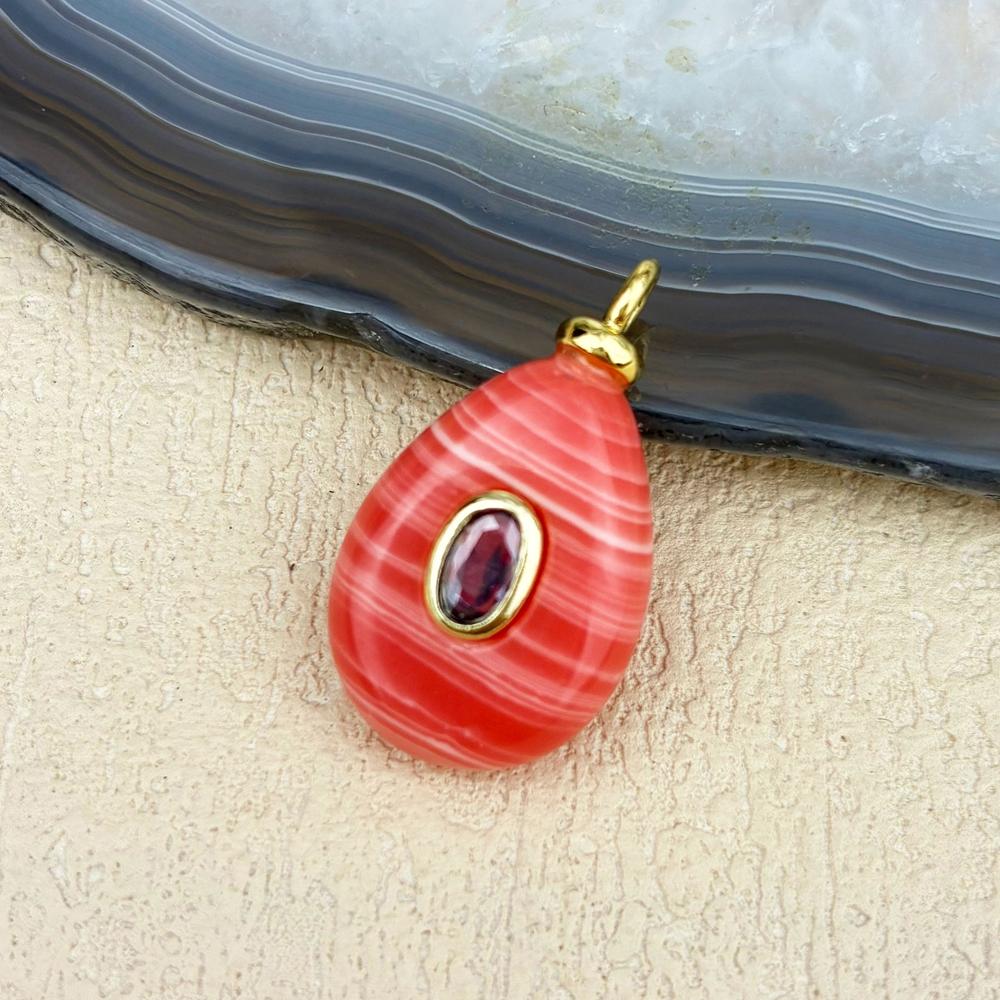 Vintage Water Droplet Natural Stone Inlaid Zircon Pendant Teardrop Opal Red Quartz Charm for Men and Women's Jewelry