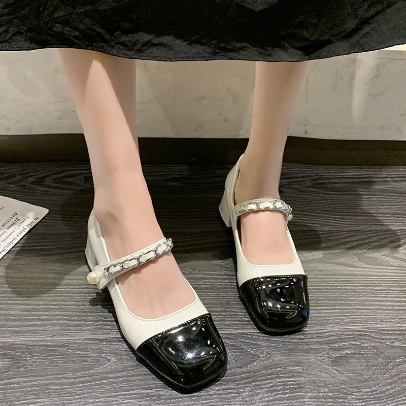 Fashion Shallow Mouth Round Toe Retro Woman Shoes  New Block Heels Mary Jane Shoes Classic Black White Color Matching Women's Pumps