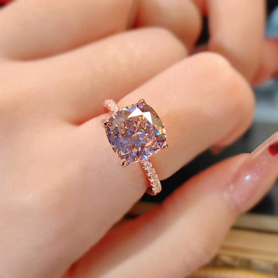 Premium Ice Flower Cut Medela Small Sugar Cube Ring Luxury Caramel Color Purple High Carbon Diamond Rose Gold Diamond Ring Women