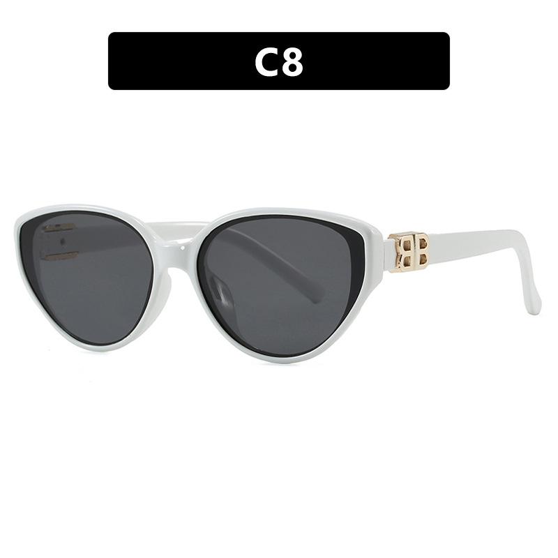 

Letter B triangular cat eye sunglasses Korean version UV protection sunglasses high sense retro fashion trendy sunglasses as pictured