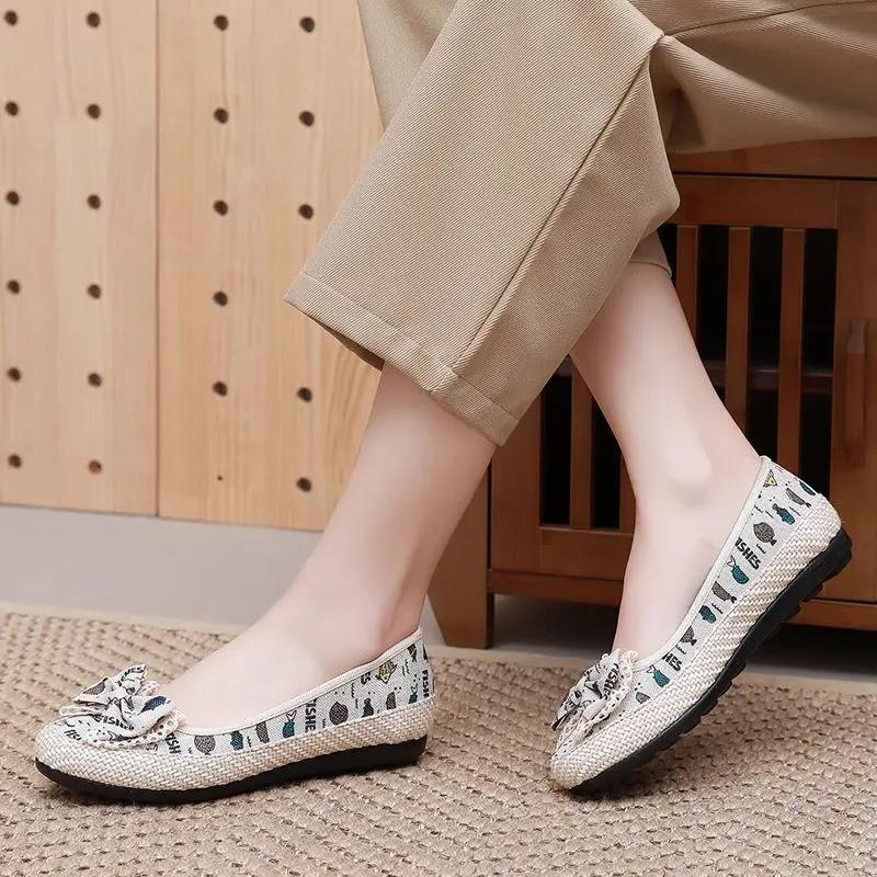 Fashion Aesthetic Flat Slip On Ladies Footwear 2025 New Designer Luxury Korean Comfortable and Elegant Offers Casual 39 Women's Shoes