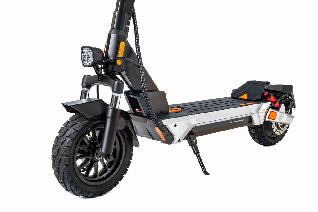 KuKirin M4 Max Foldable Electric Scooter 10 Inch, 800W Motor, 48V 18.2Ah Battery, Top Speed 45 Km/h, Range 64 Km, Dual Disc Brake