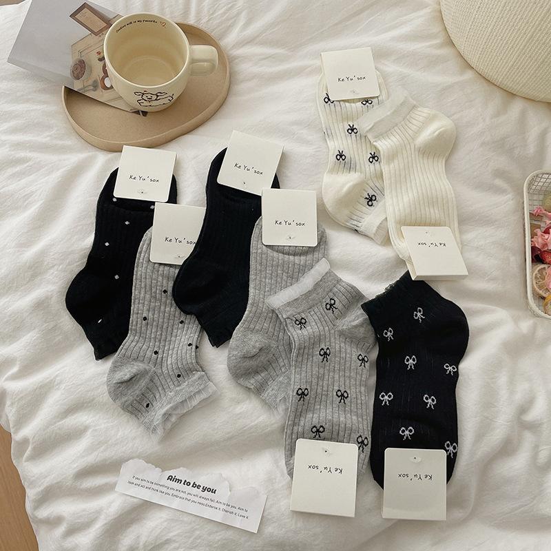 Women's Summer Thin Sweet Lace Lace Breathable Bow Polka Dot Short Tube Socks