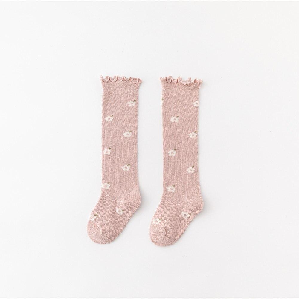 

1 пара носков до колена для маленьких девочек, милые носки выше икры с цветочным принтом в винтажном стиле, весенне-осенние носки из чесаного хлопка для новорожденных M